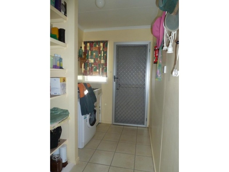 2 Casey Court, Moranbah QLD 4744