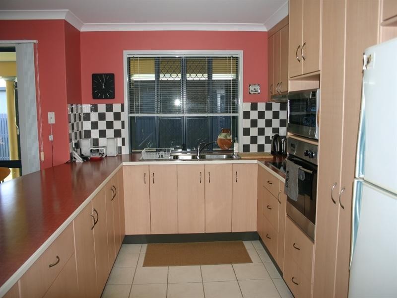 36 Bridge Road, East Mackay QLD 4740