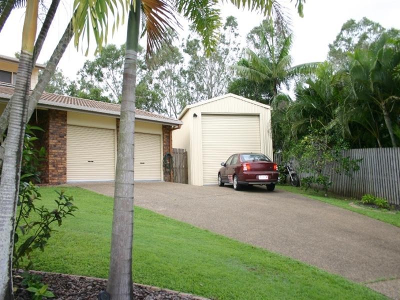 38 Bradman Drive, Glenella QLD 4740