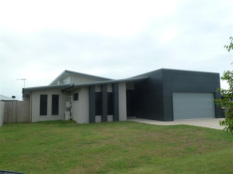 21 Firefly Crescent, Ooralea QLD 4740