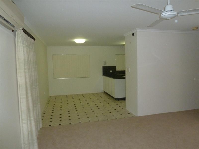 1/9 Trogolby Street, South Mackay QLD 4740