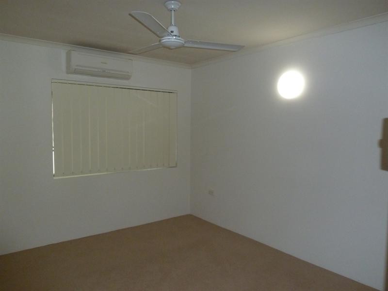 1/9 Trogolby Street, South Mackay QLD 4740
