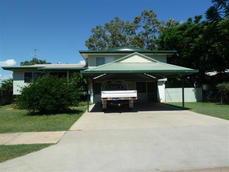 14 McCool Street, Moranbah QLD 4744