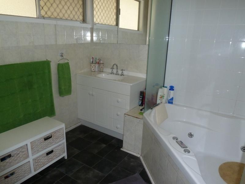 3 Kennedy Drive, Moranbah QLD 4744