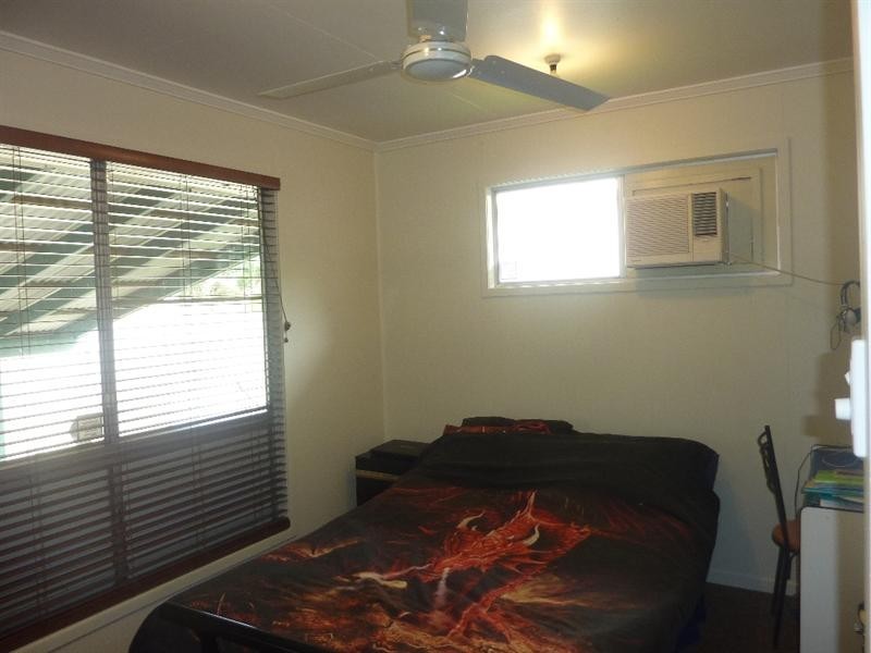 1 Flinders Drive, Moranbah QLD 4744