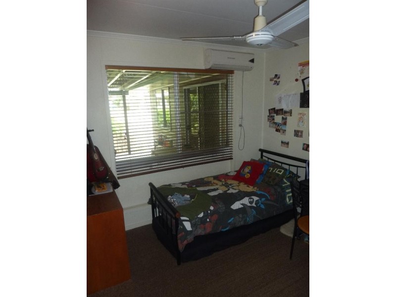 1 Flinders Drive, Moranbah QLD 4744