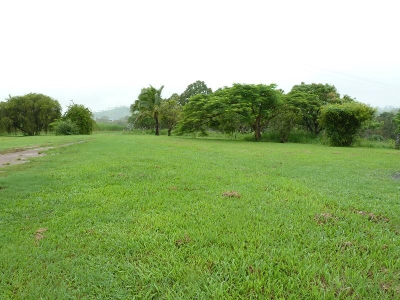 48 Venton Road, Sarina QLD 4737