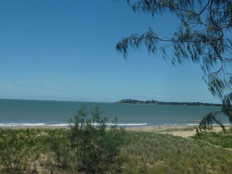 9 Pitt Street, Blacks Beach QLD 4740