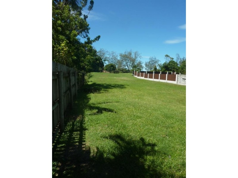 9 Pitt Street, Blacks Beach QLD 4740