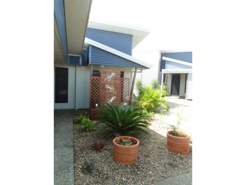 2/36 Slater Avenue, Blacks Beach QLD 4740