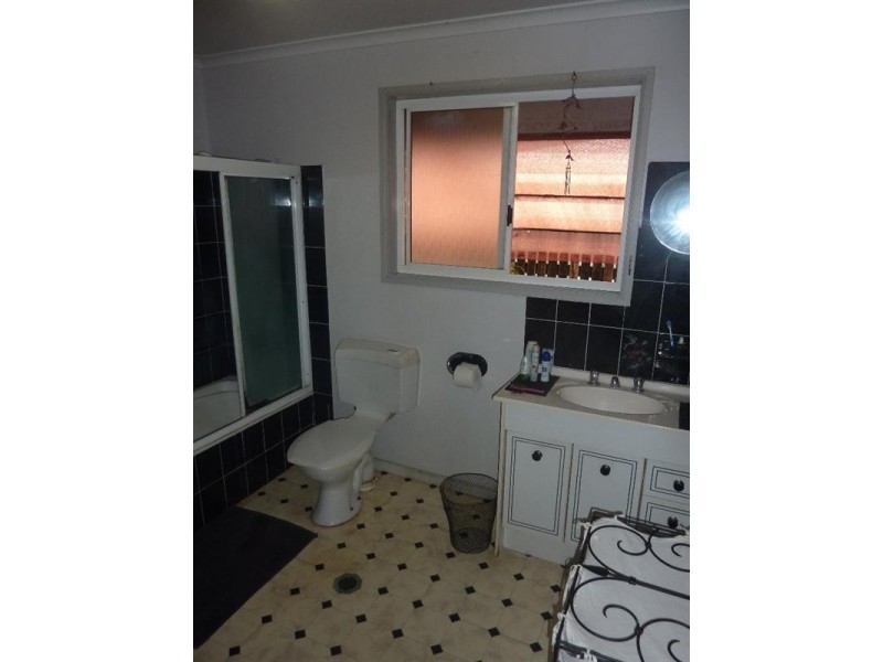 12 Davinelle Close, Andergrove QLD 4740