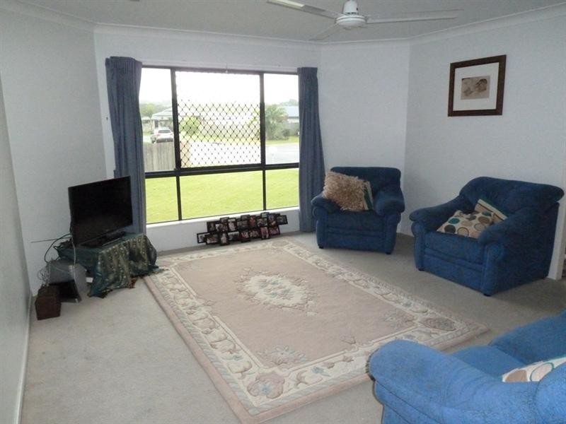 8 Kentia Court, North Mackay QLD 4740