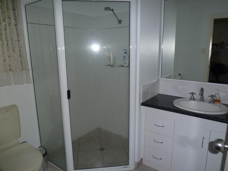 8 Kentia Court, North Mackay QLD 4740