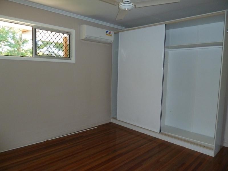 18 Herbert Court, Moranbah QLD 4744