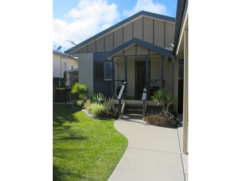 3 Bowman Street, West Mackay QLD 4740