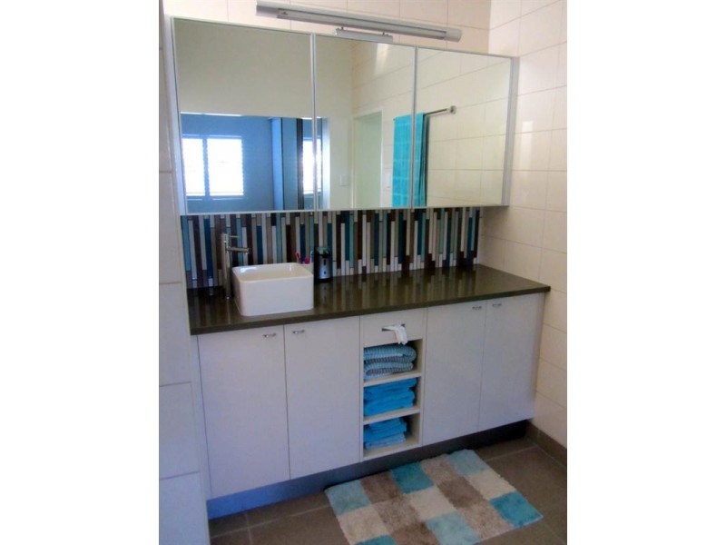 3 Bowman Street, West Mackay QLD 4740