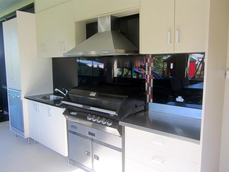 3 Bowman Street, West Mackay QLD 4740