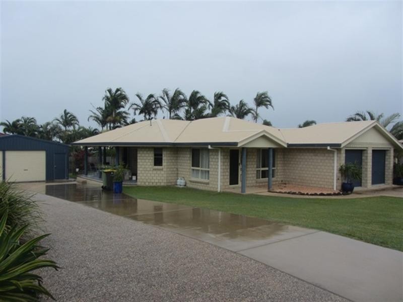 6 Cinnamon Drive, Glenella QLD 4740