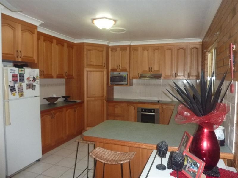 6 Palm Ridge Drive, Glenella QLD 4740