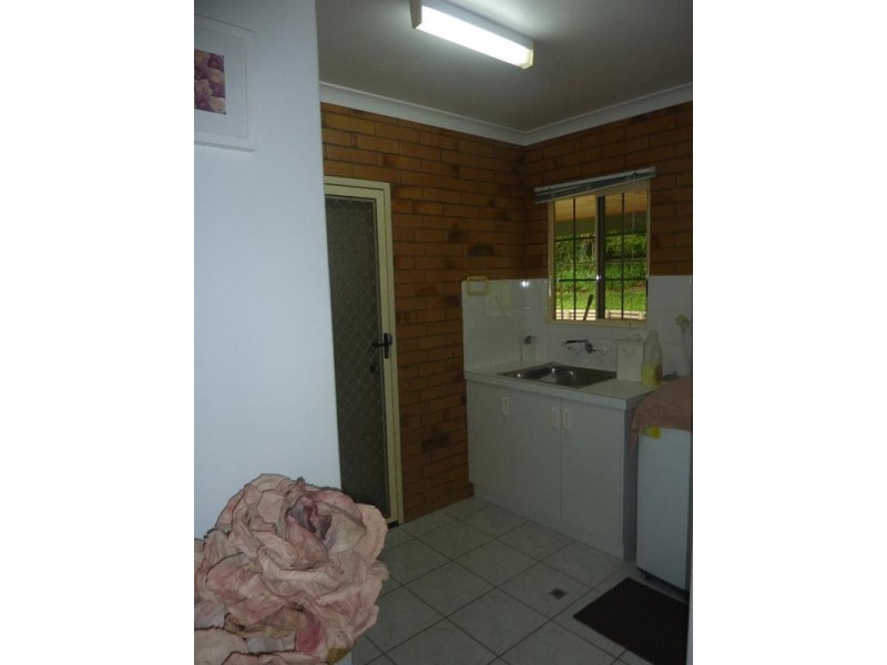 6 Palm Ridge Drive, Glenella QLD 4740