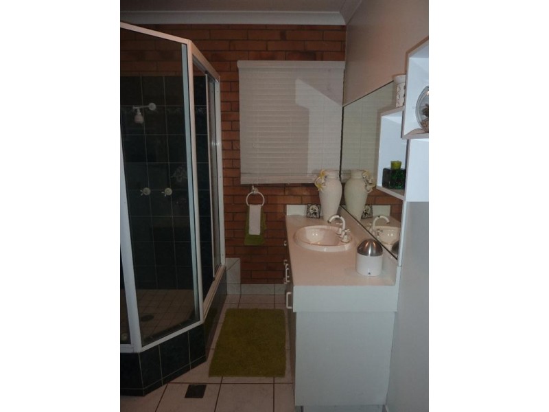 6 Palm Ridge Drive, Glenella QLD 4740
