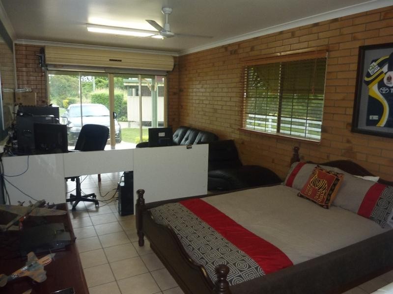 6 Palm Ridge Drive, Glenella QLD 4740