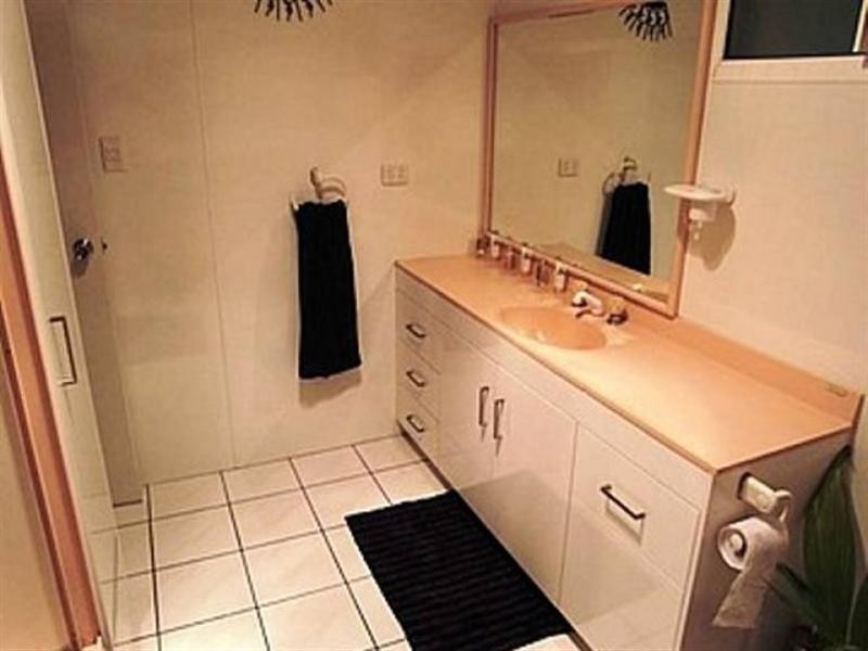 17 Valley Street, North Mackay QLD 4740