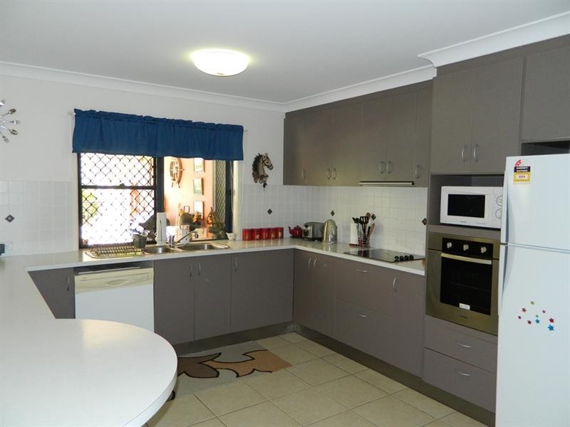 7 OXLEY Crescent, Erakala QLD 4740