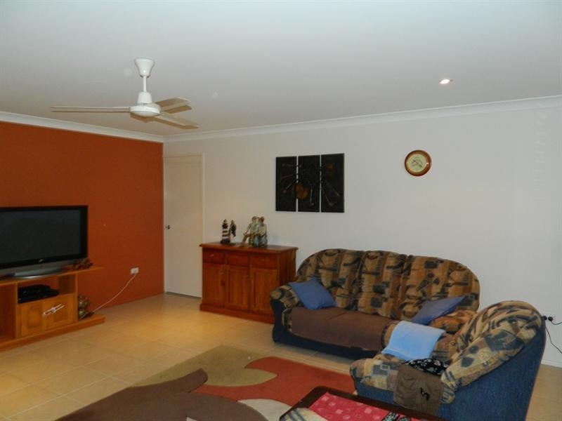 7 OXLEY Crescent, Erakala QLD 4740