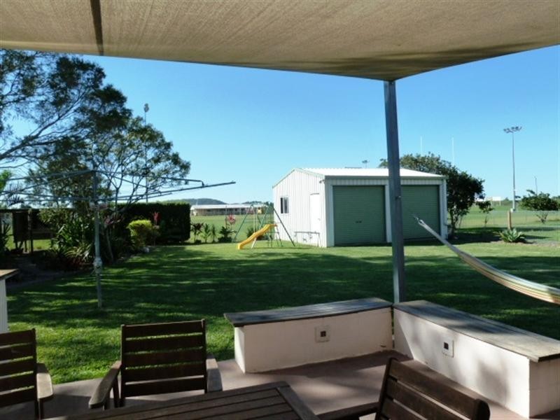 10 Youngs Lane, Walkerston QLD 4751