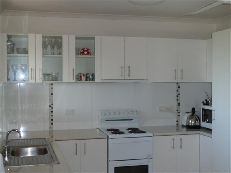 10 Youngs Lane, Walkerston QLD 4751