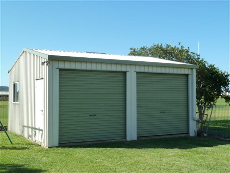 10 Youngs Lane, Walkerston QLD 4751