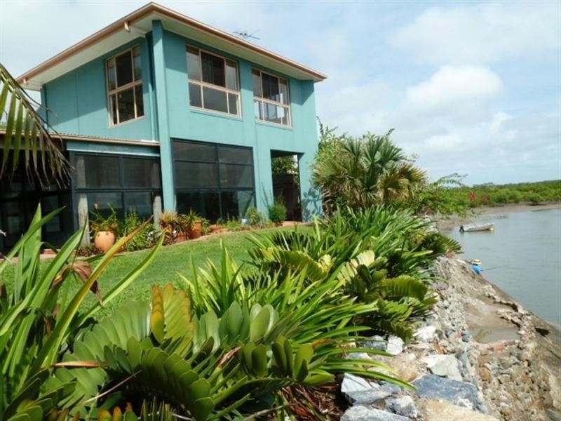 18 Seagull Street, Slade Point QLD 4740