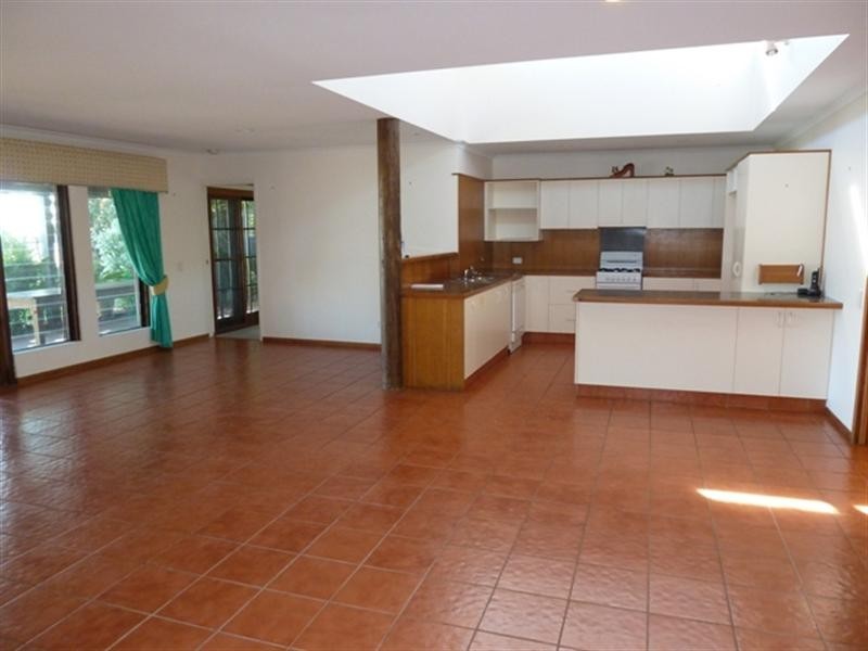 18 Seagull Street, Slade Point QLD 4740