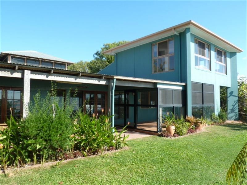 18 Seagull Street, Slade Point QLD 4740