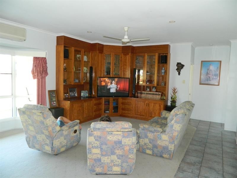42 M McClures Road, Mirani QLD 4754