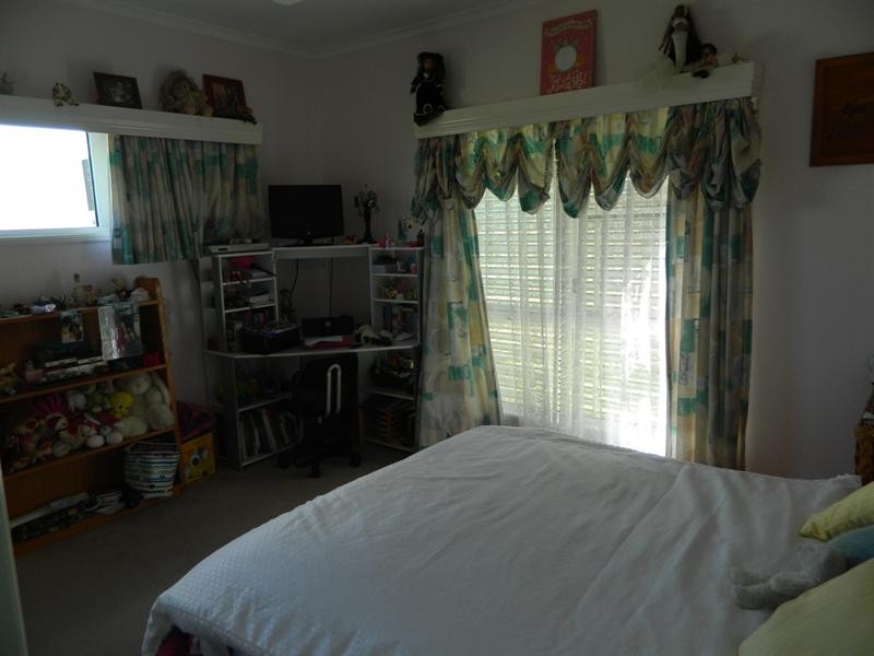 42 M McClures Road, Mirani QLD 4754
