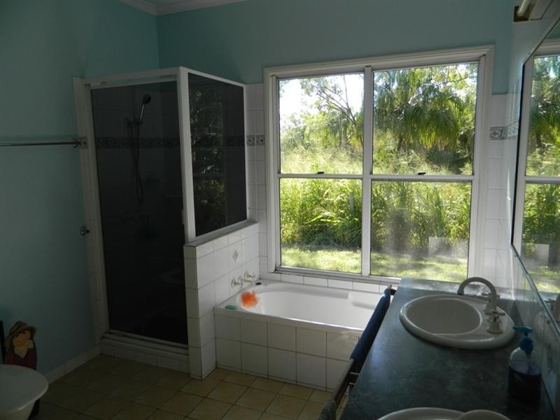 104 Cliftonville Road, Alligator Creek QLD 4740