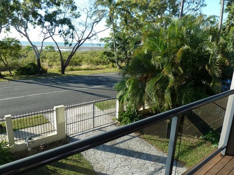 37 Slade Esplanade, Slade Point QLD 4740
