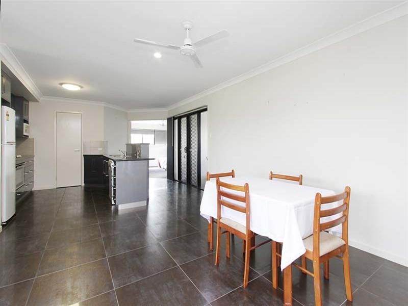 21 Firefly Crescent, Ooralea QLD 4740
