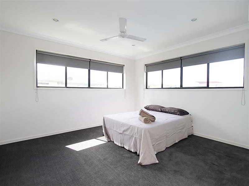 21 Firefly Crescent, Ooralea QLD 4740