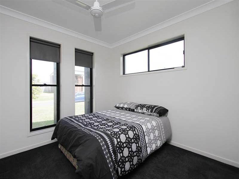 21 Firefly Crescent, Ooralea QLD 4740