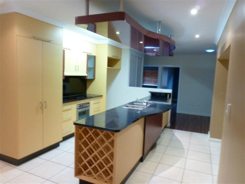 25 Annie Wood Avenue, Mount Pleasant QLD 4740