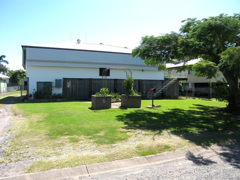 5 Thornber Street, North Mackay QLD 4740