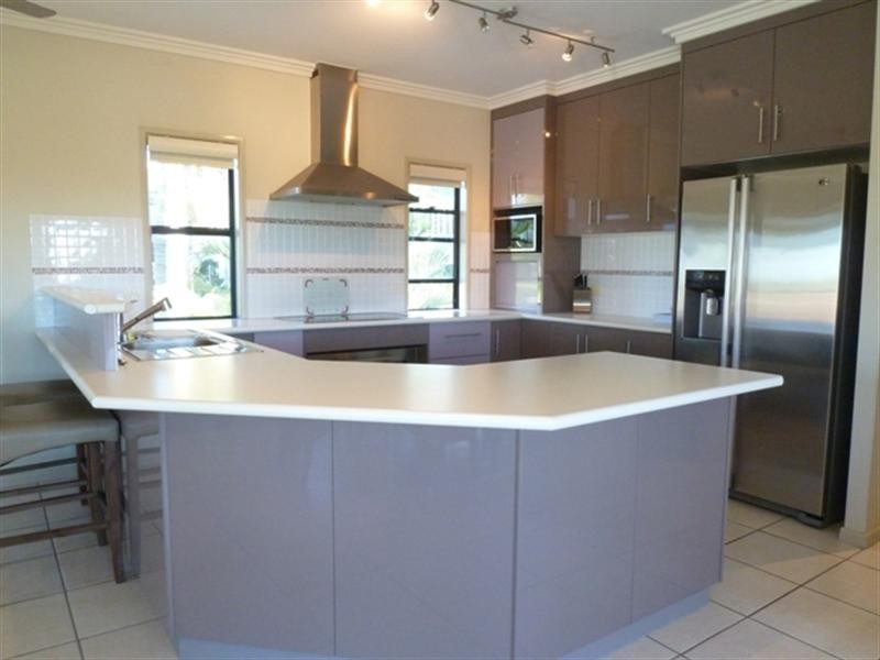 2/104 Binnington Esplanade, East Mackay QLD 4740