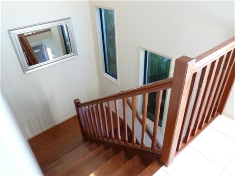 2/104 Binnington Esplanade, East Mackay QLD 4740