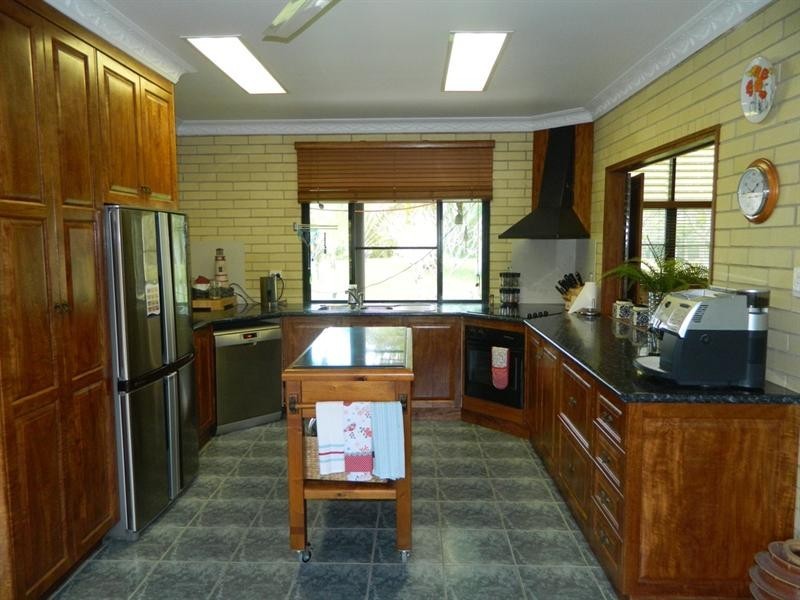 4936 BRUCE Highway, Mount Pelion QLD 4741