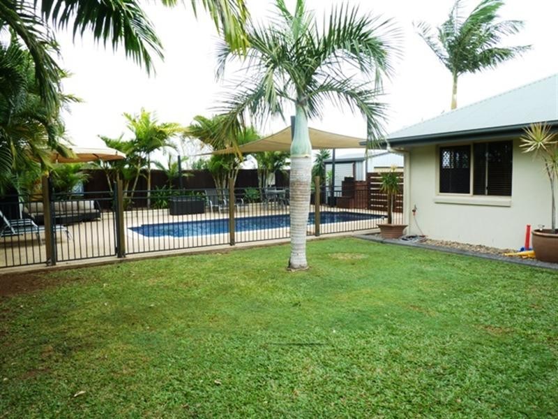 29 Marine Parade, Bucasia QLD 4750