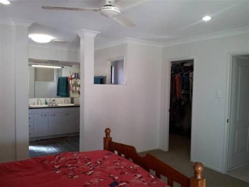 32 Monash Way, Ooralea QLD 4740