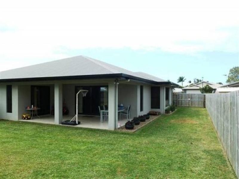 32 Monash Way, Ooralea QLD 4740